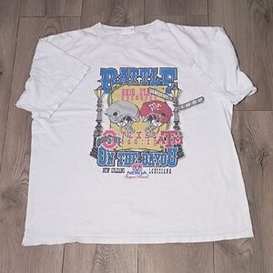 Team Edition Apparel Short-Sleeve Graphic Football Tee Vintage Bowl Game Design